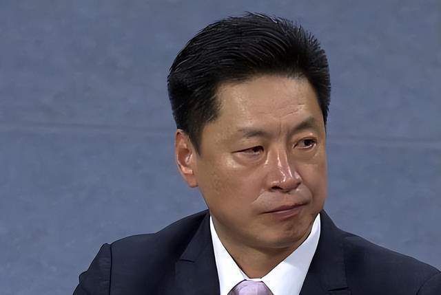 罗马官方声明：“在FIGC检察院启动诉讼程序后，总监平托、主教练穆里尼奥都发表了相关声明，重申了对调查机构以及裁判委员会的最大尊重与合作意愿。